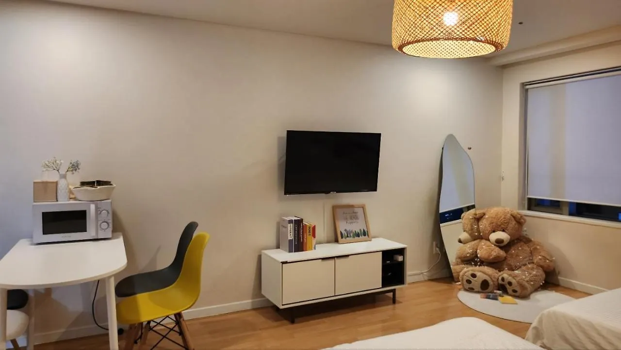 Winsome_Hongdae Apartment Seoul